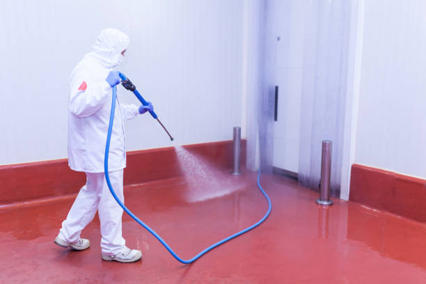 Best Animal Enclosure Cleaning  in English, IN
